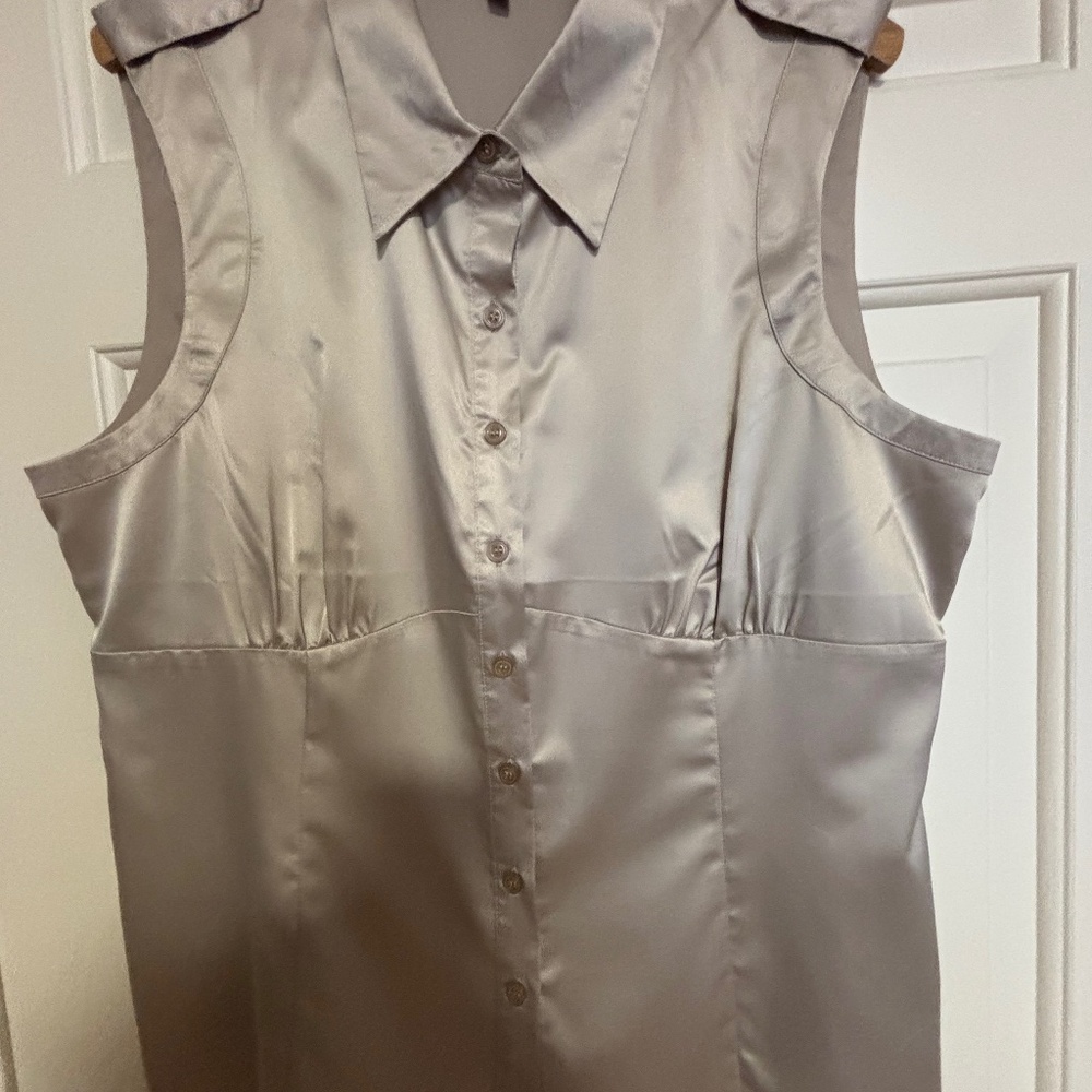 Reitmans Sleeveless Blouse Satin Look